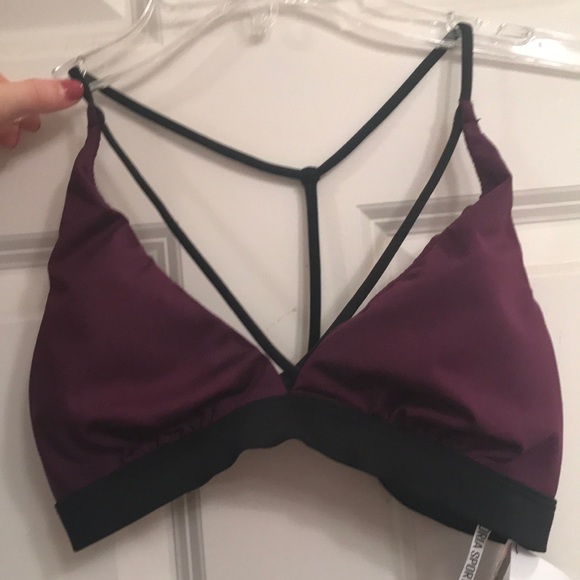 Victoria Sport Bra - Picture 1 of 3